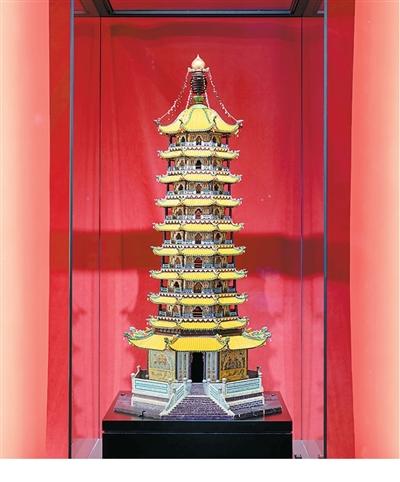 大报恩寺琉璃塔木质模型。